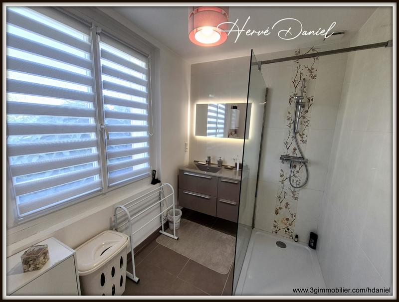 Maison traditionnelle - 120 m² - 5 pièces