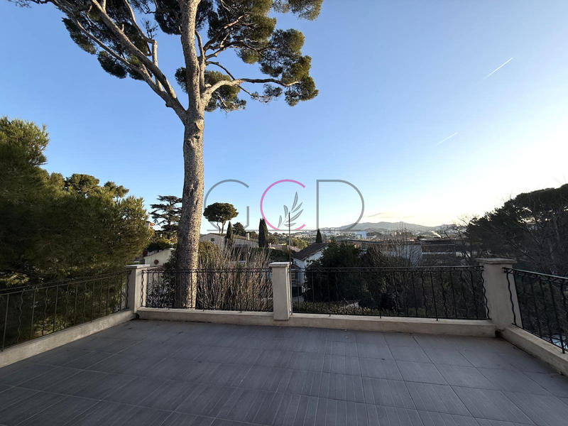 Bastide - 190 m² - 5 pièces