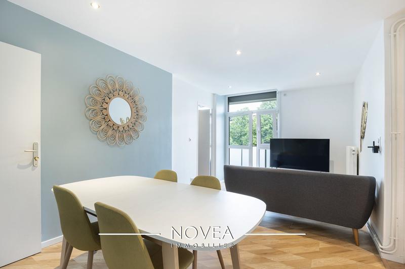 Appartement - 80 m² - 5 pièces