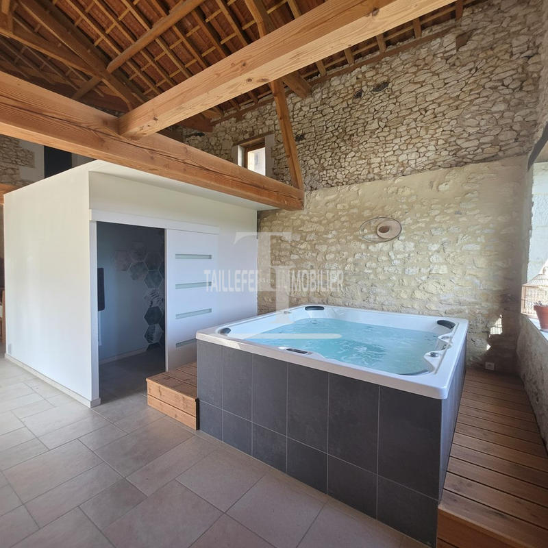 Maison ancienne - 300 m² - 10 pièces