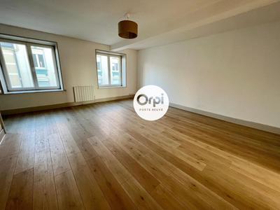 Immeuble - 170 m² - 8 pièces