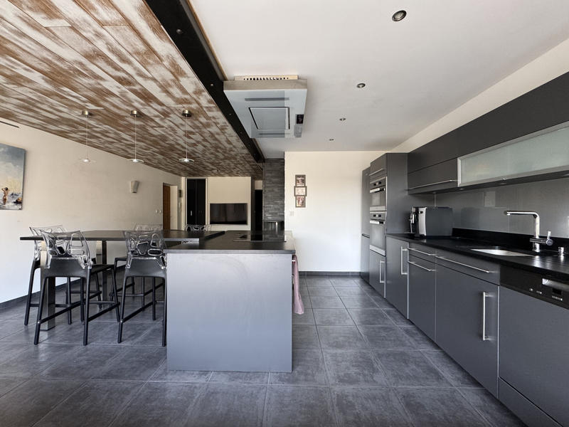 Appartement - 68 m² - 3 pièces