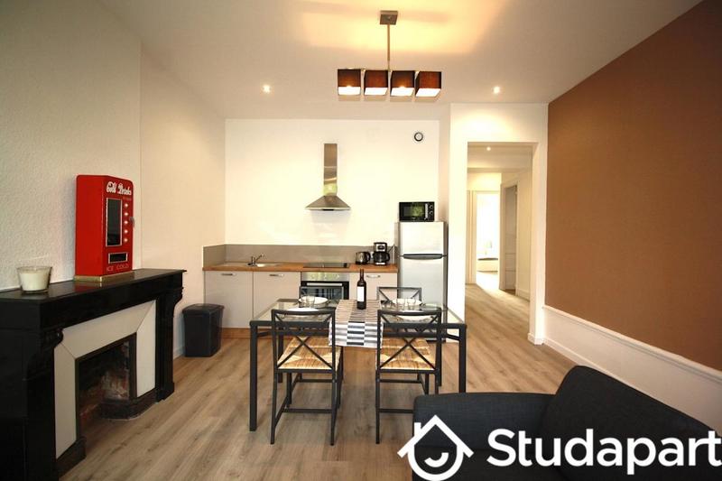 Chambre - 14 m² - 1 pièce