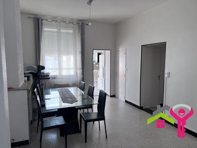 Maison - 101 m² - 5 pièces