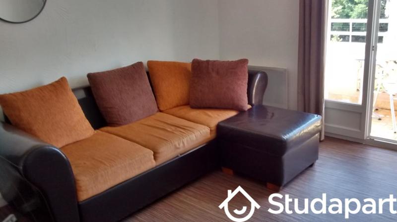 Chambre - 12 m² - 1 pièce