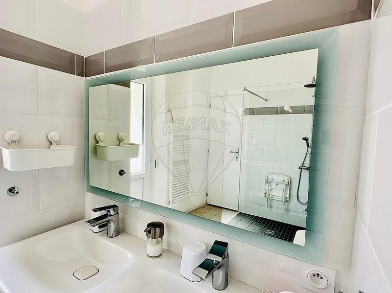 Appartement - 80 m² - 4 pièces