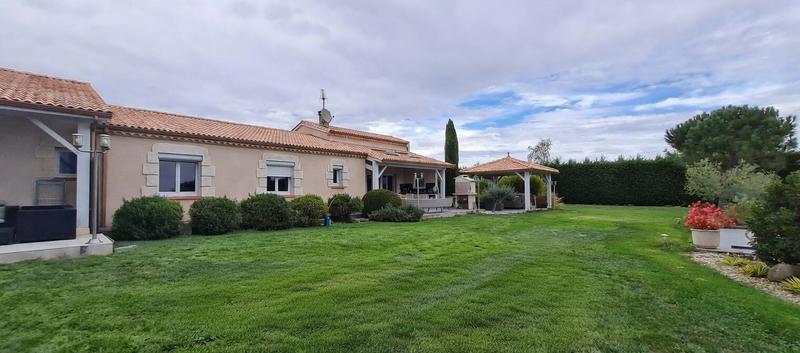 Villa - 220 m² - 7 pièces