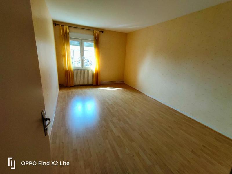 Maison - 220 m² - 9 pièces