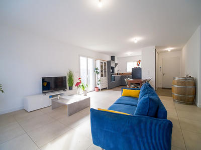 Maison - 90 m² - 4 pièces