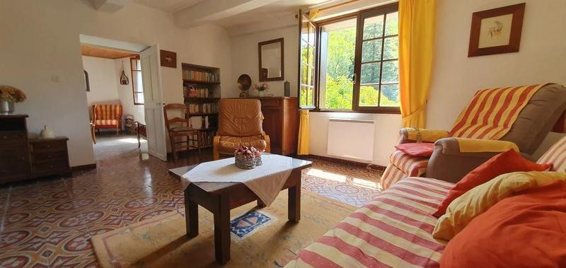 Maison traditionnelle - 100 m² - 5 pièces