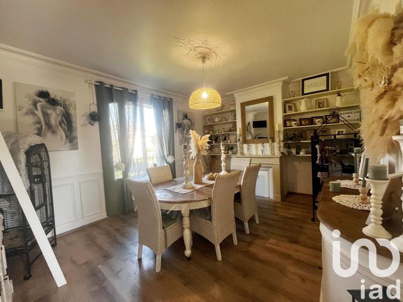 Maison - 168 m² - 8 pièces