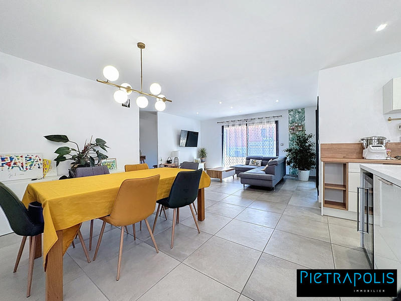 Maison - 112 m² - 5 pièces