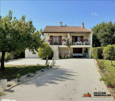 Maison traditionnelle - 160 m² - 7 pièces