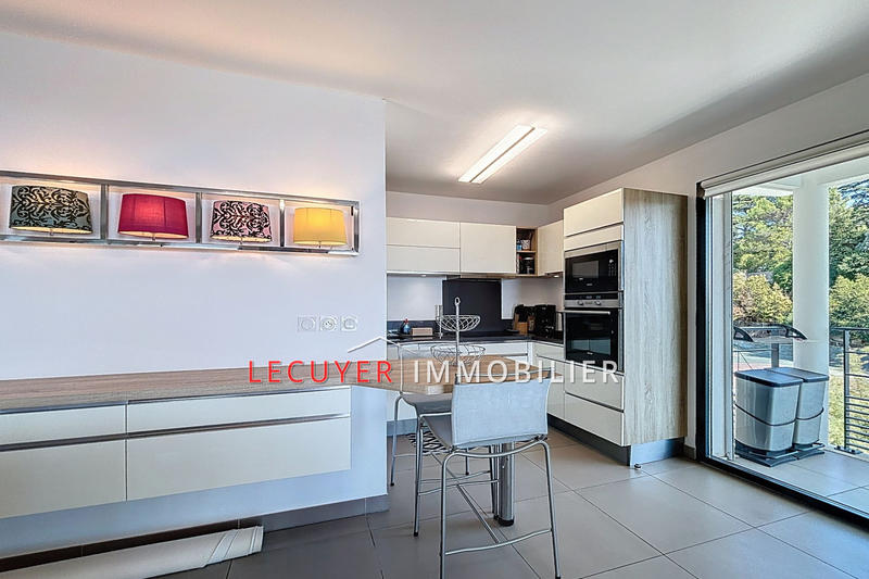 Appartement - 83 m² - 4 pièces