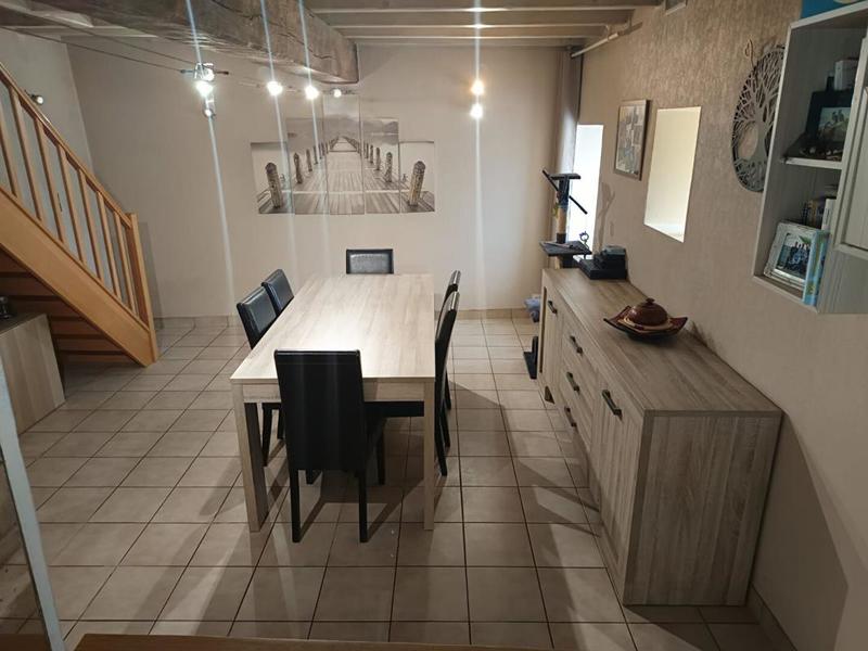 Maison - 320 m² - 11 pièces