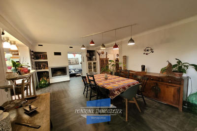 Maison - 121 m² - 6 pièces