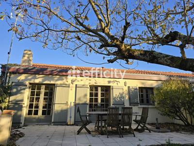 Maison - 85 m² - 4 pièces