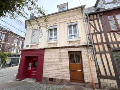 Immeuble - 198 m² - 6 pièces