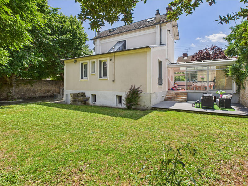 Maison - 130 m² - 6 pièces