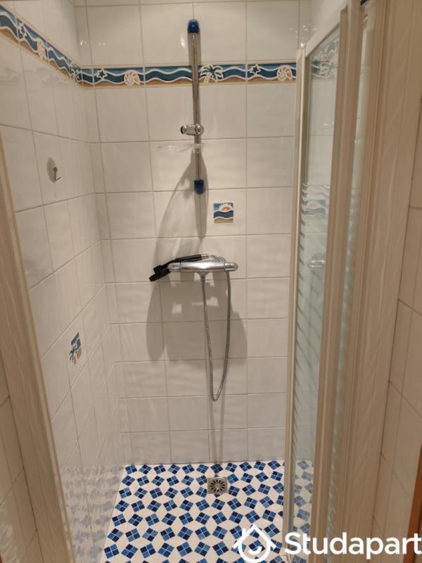 Chambre - 9 m² - 1 pièce