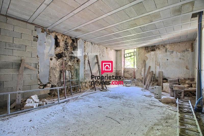 Immeuble - 215 m² - 9 pièces