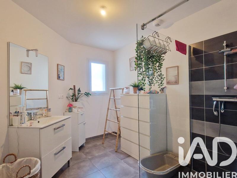 Maison - 93 m² - 4 pièces