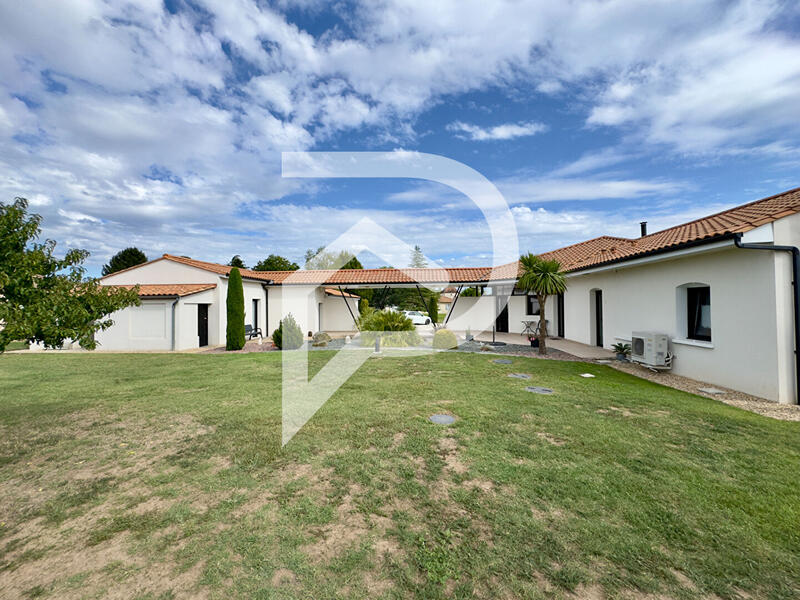 Maison - 184 m² - 6 pièces