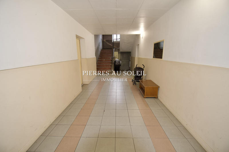 Appartement - 600 m² - 17 pièces