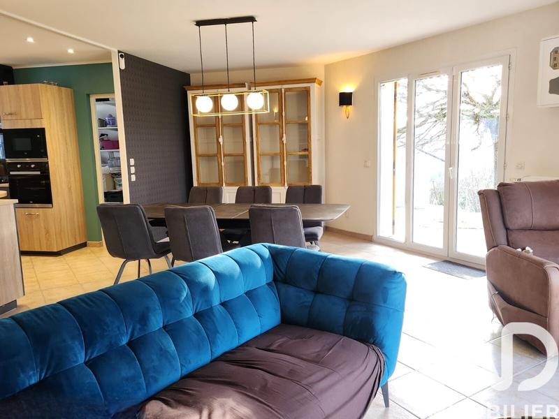 Maison - 111 m² - 6 pièces