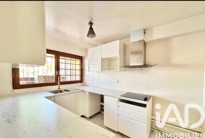 Maison - 88 m² - 4 pièces