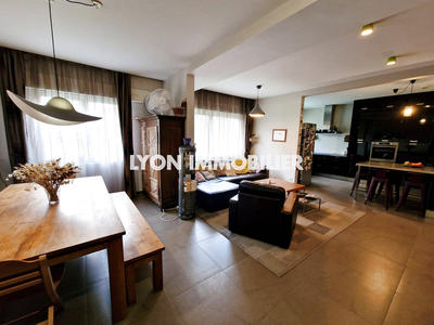 Duplex - 229 m² - 7 pièces