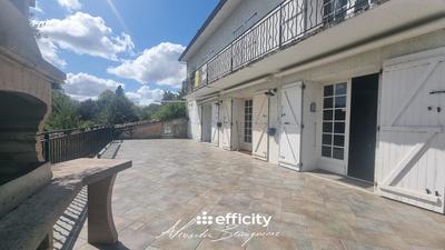 Pavillon - 184 m² - 6 pièces