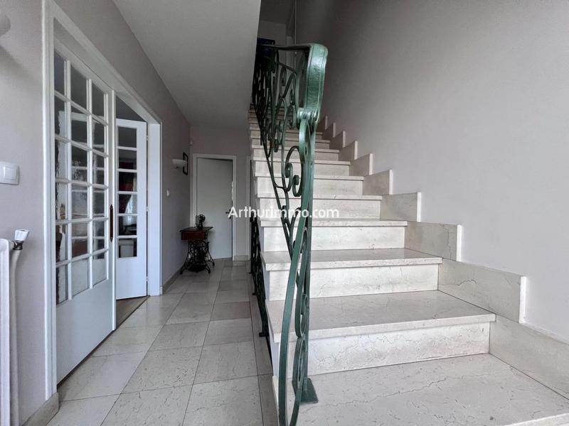 Maison - 160 m² - 8 pièces