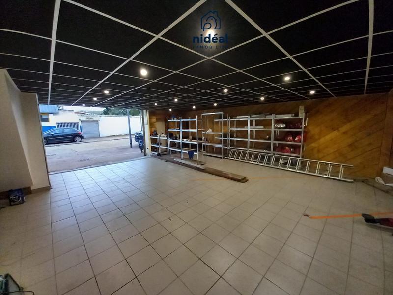 Local d'activités - 288 m² - 6 pièces