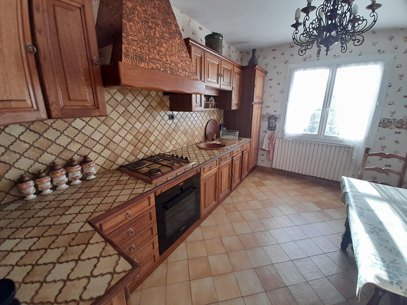 Maison - 136 m² - 7 pièces