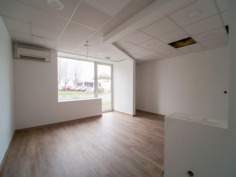 Local d'activité / Entrepôt - 39 m² - 2 pièces