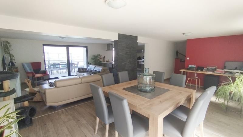 Maison - 147 m² - 6 pièces