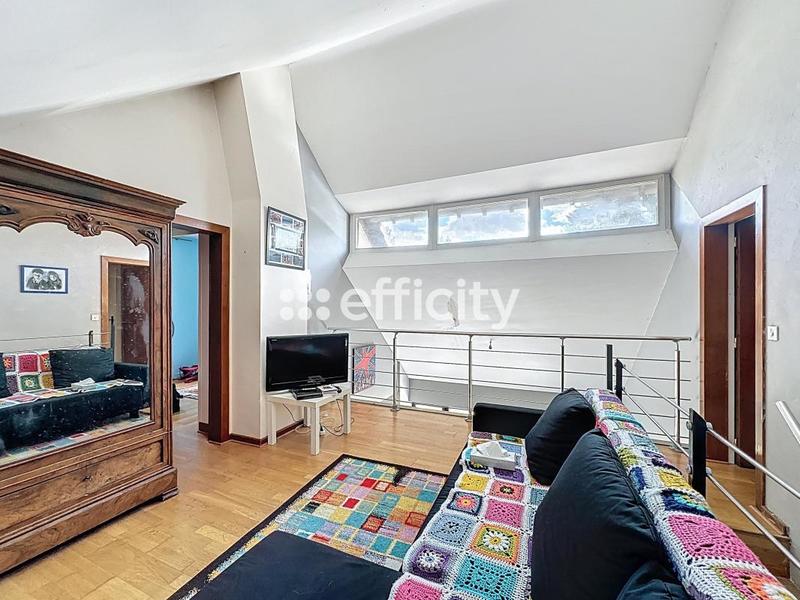 Villa - 180 m² - 7 pièces