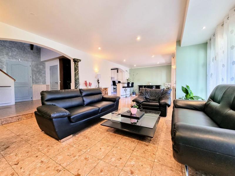 Maison - 171 m² - 5 pièces