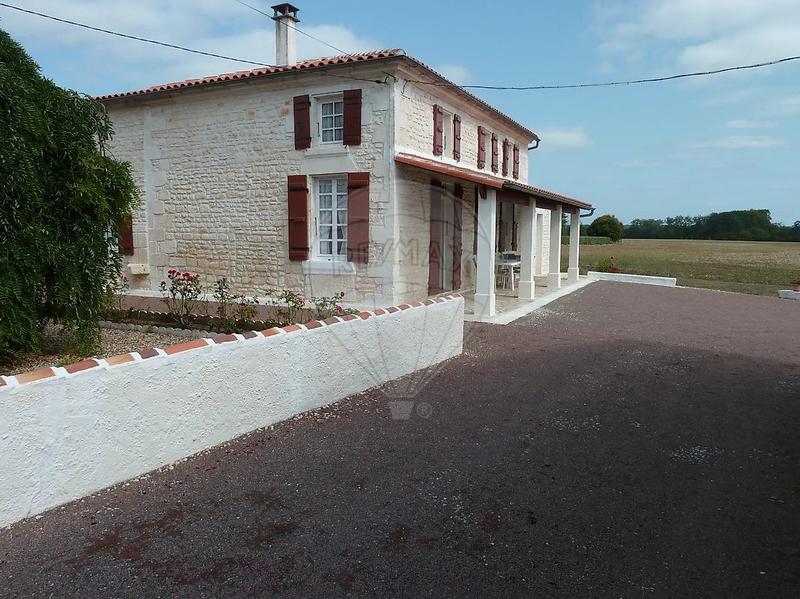 Maison en pierre - 102 m² - 6 pièces