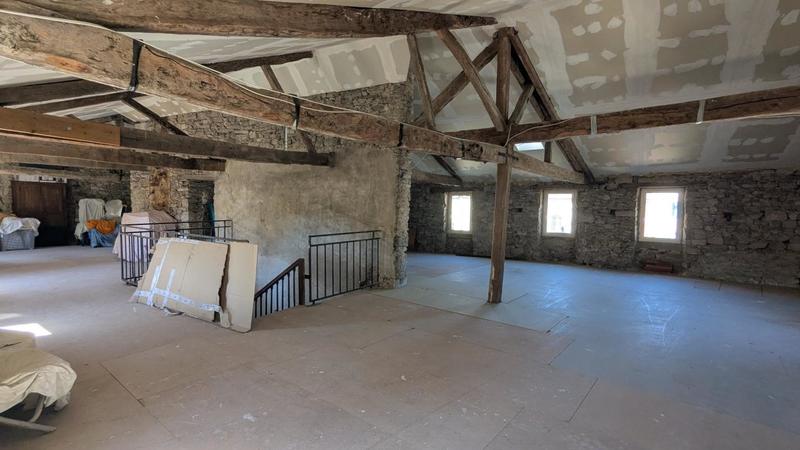 Maison - 257 m² - 7 pièces