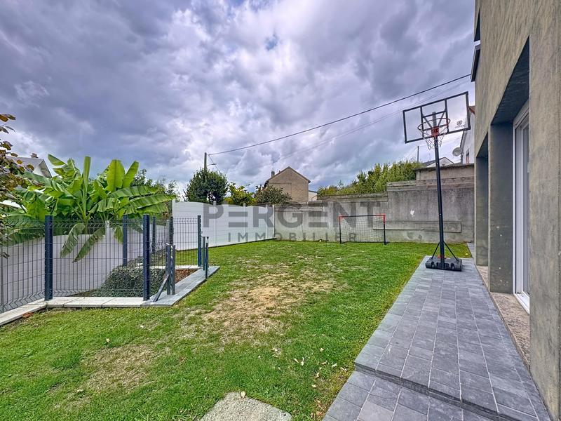 Maison - 190 m² - 6 pièces