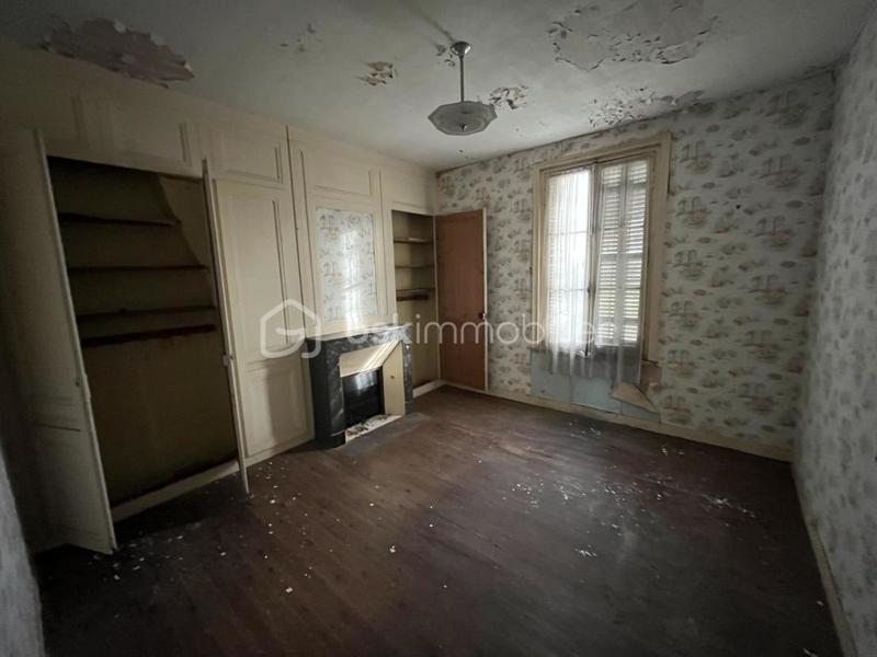 Corps de ferme - 280 m² - 11 pièces