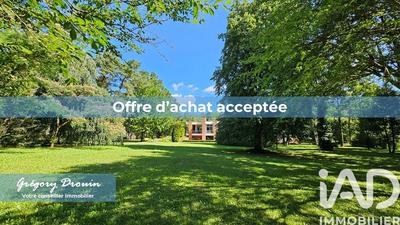 Maison - 668 m² - 10 pièces