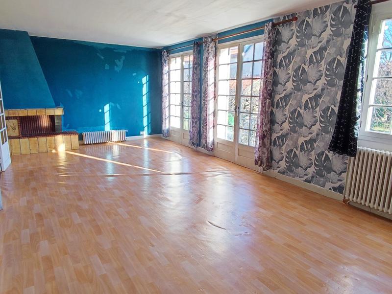 Maison - 180 m² - 8 pièces