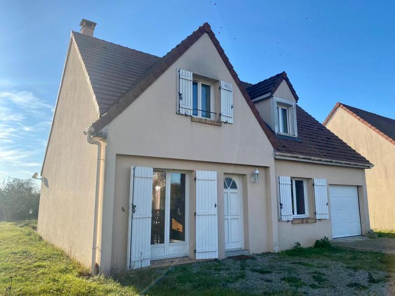 Maison - 105 m² - 6 pièces