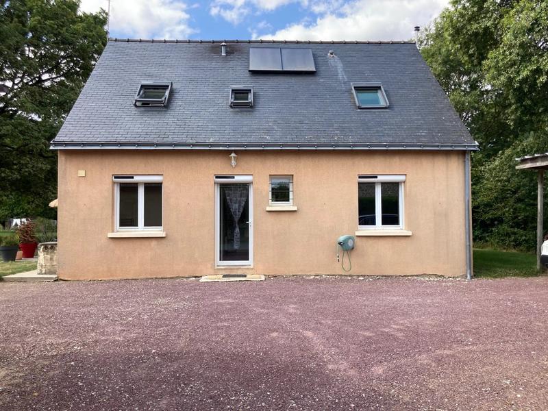 Maison - 99 m² - 6 pièces