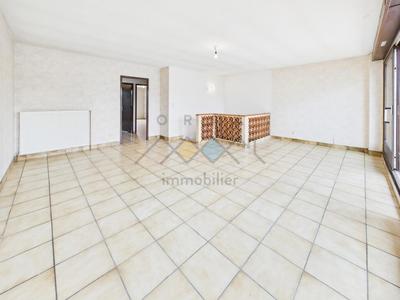 Maison - 137 m² - 4 pièces