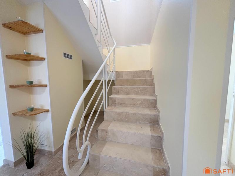 Maison - 102 m² - 5 pièces