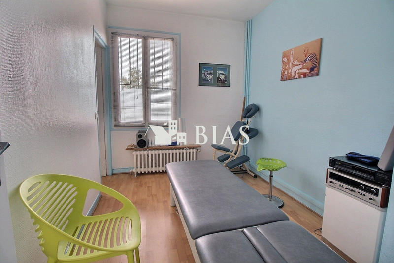 Maison - 145 m² - 9 pièces